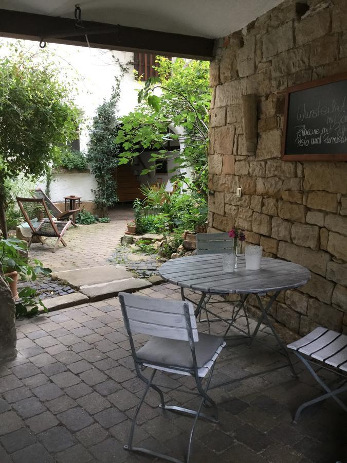 Vivo-Vino Bed & Breakfast Weisenheim am Sand Exterior photo